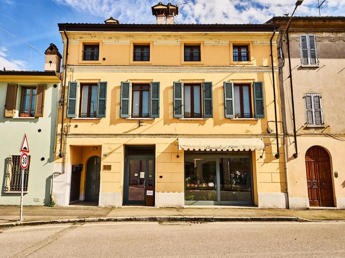 Small Luxury A Due Passi Dal Centro カザルマッジョーレ 0*,